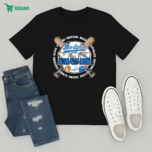 Los Angeles Dodgers Mom Finding Uniform Washing Gatorade Getting Picture Taken Always Cheering Glove Mother’s Day T-Shirt