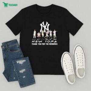 New York Yankees Friends Thank You For The Memories Signatures T-Shirt
