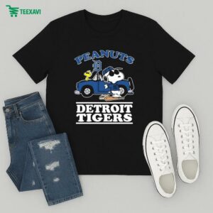 Snoopy And Woodstock Detroit Tigers The Peanuts Joe Cool Car T-Shirt
