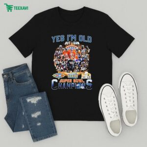 Denver Broncos Yes I’m Old But I Saw Super Bowl Champions Signatures T-Shirt